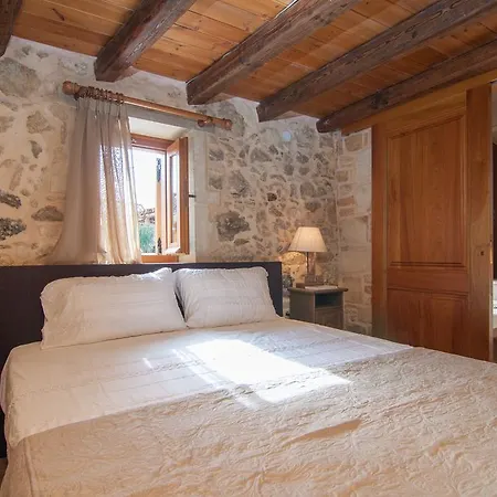 Tatil Evi Salis Gonia